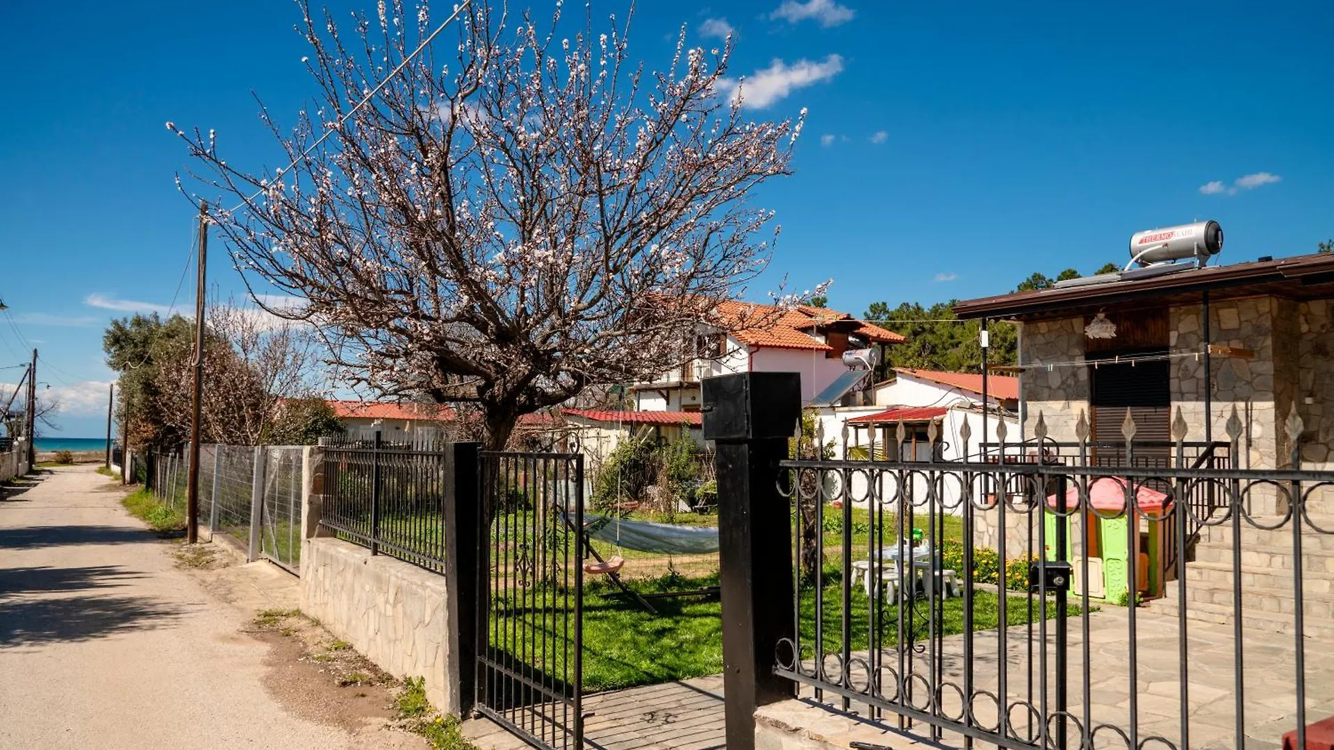 Tatil Evi Omonia Beach House 2 Nea Kallikrateia